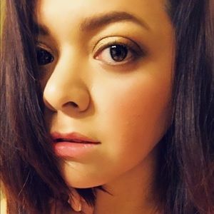 Meet your Posher, Valerie